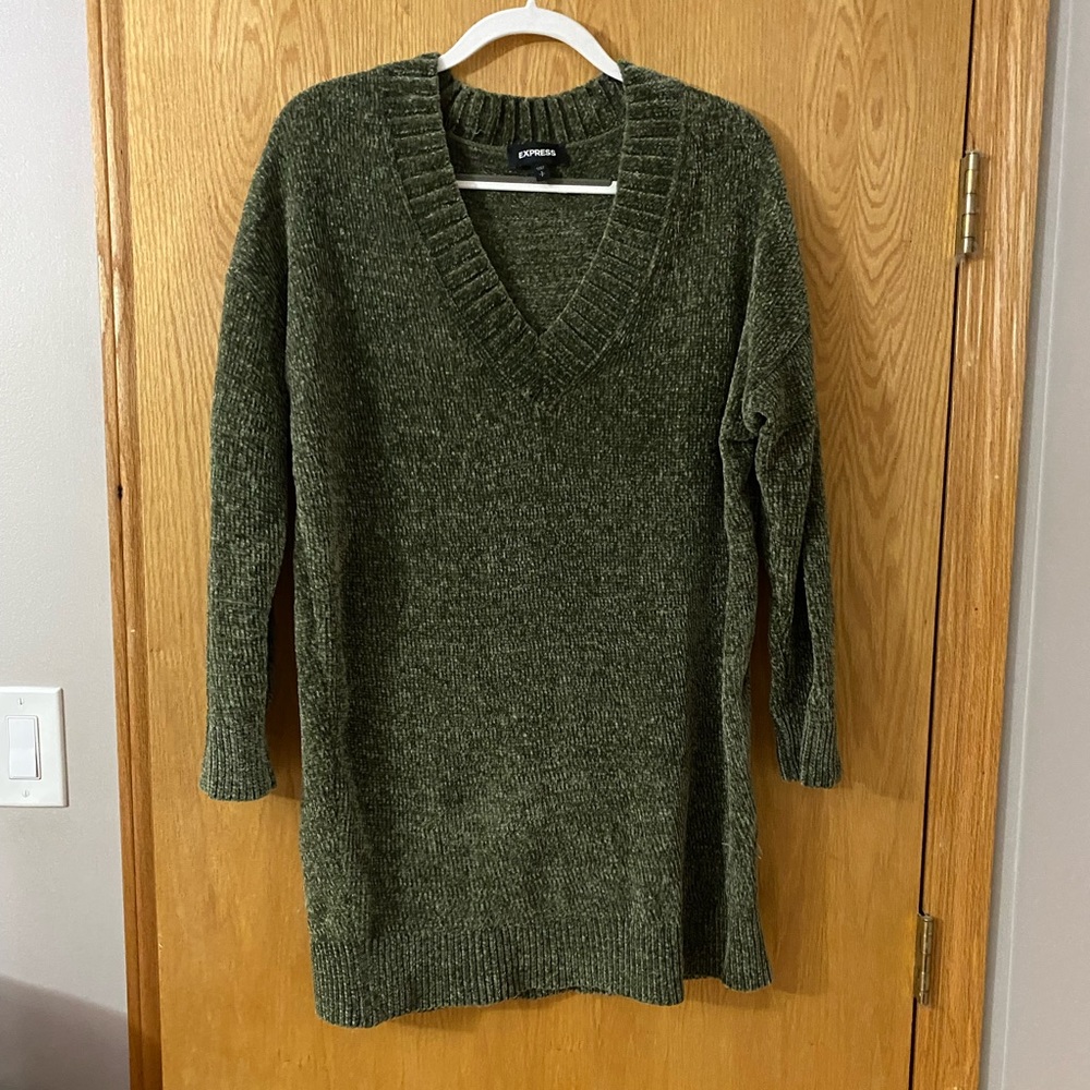 Express Polyester Long Sleeve V-Neck Dress size Small